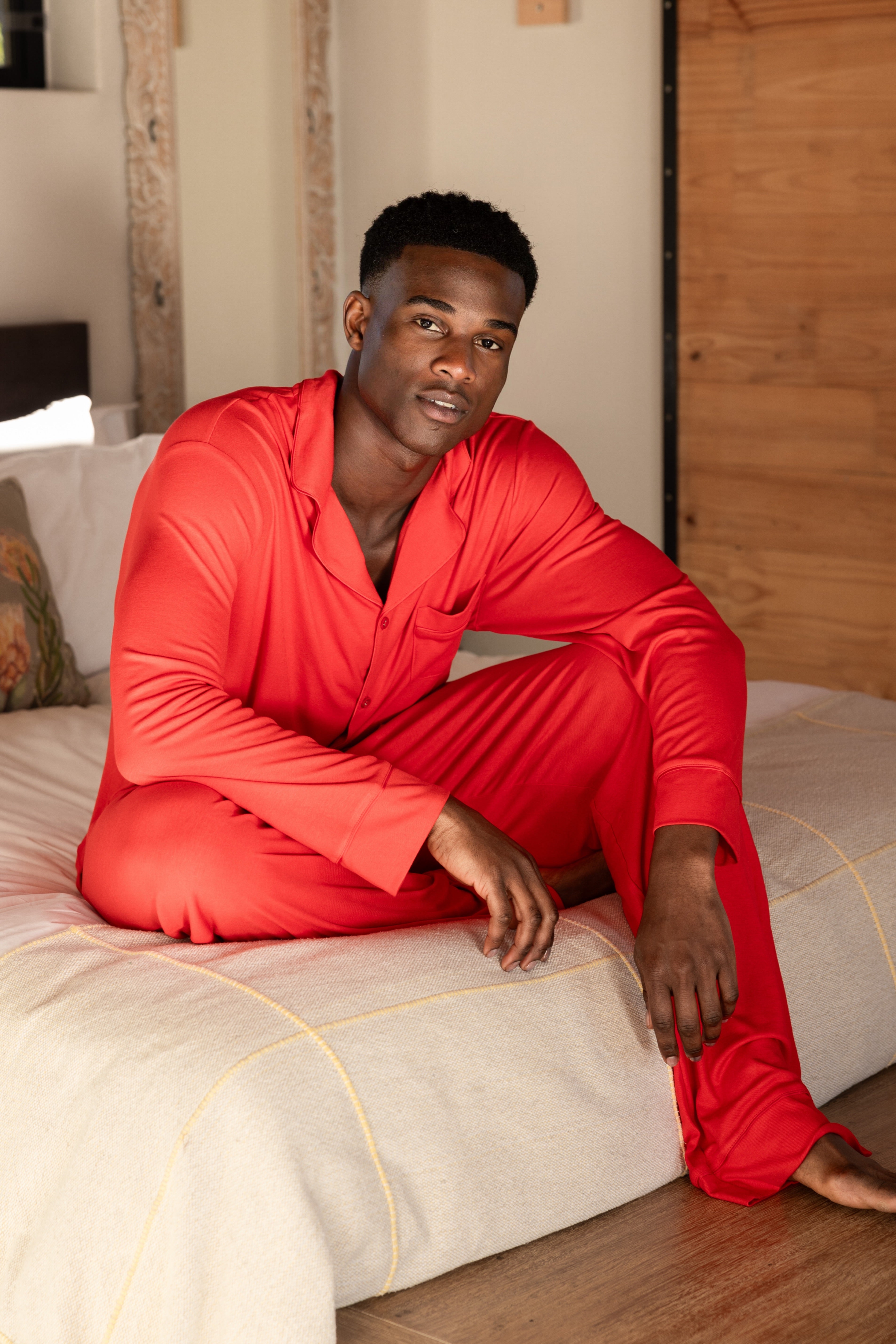 HIS - The Snug Exclusive