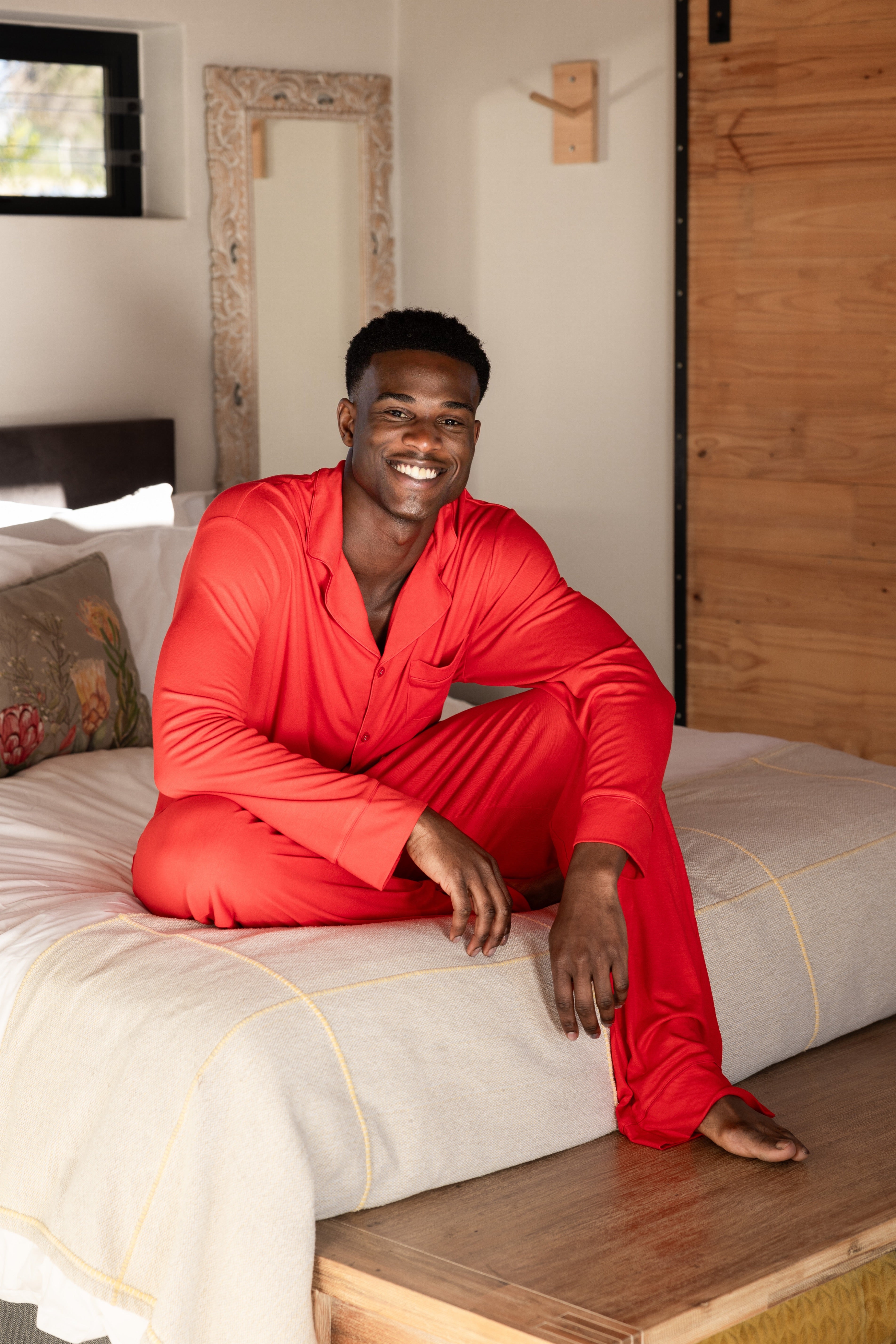 HIS - The Snug Exclusive